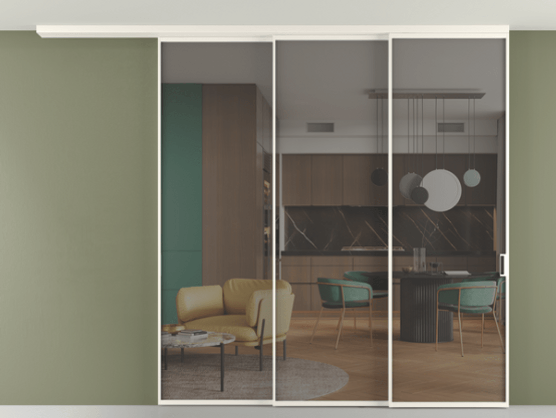 Перегородка Формато вдоль стены на потолок 3 створки с синхронным механизмом АЛПР 040.01 Алюминий пудровый белый Прозрачное серое стекло, триплекс Цена 382108 ₽ | Volhovec