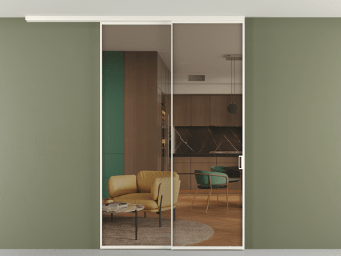 Перегородка Формато вдоль стены на потолок 2 створки с синхронным механизмом АЛПР 040.01 Алюминий пудровый белый Прозрачное бронзовое стекло, триплекс Цена 299140 ₽ | Volhovec