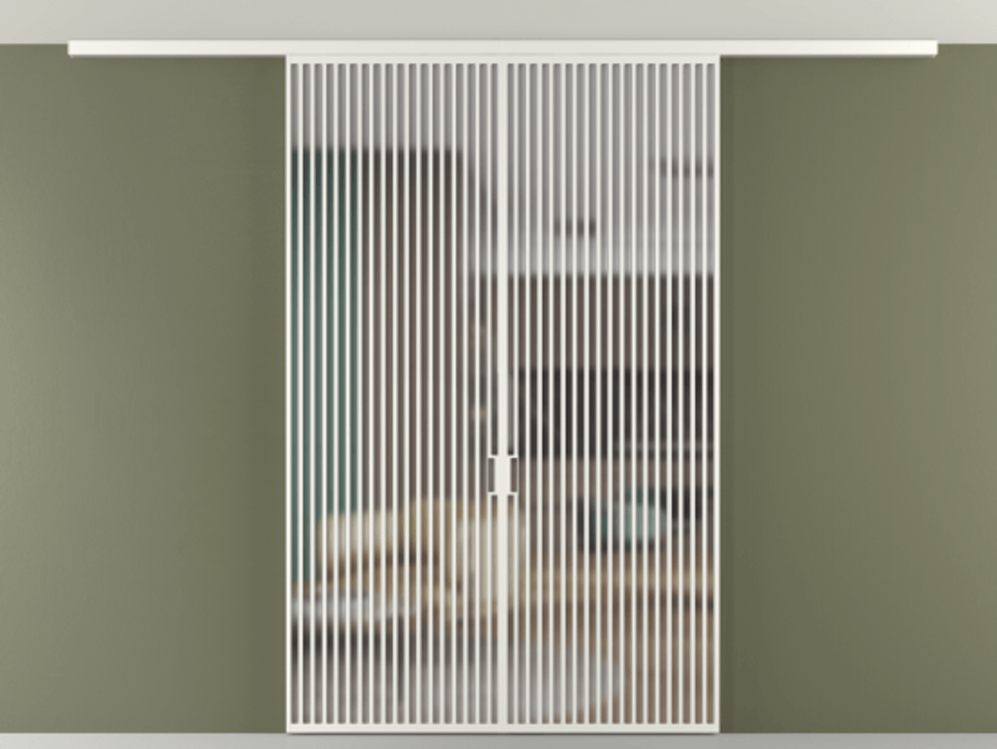 Перегородка Формато вдоль стены на потолок 2 створки АЛПР 040.06 Алюминий светло-серый Сатинированное стекло "Мателюкс Кристал Вижн", калёное, матовое, каленое 6 мм Цена 459520 ₽ | Volhovec