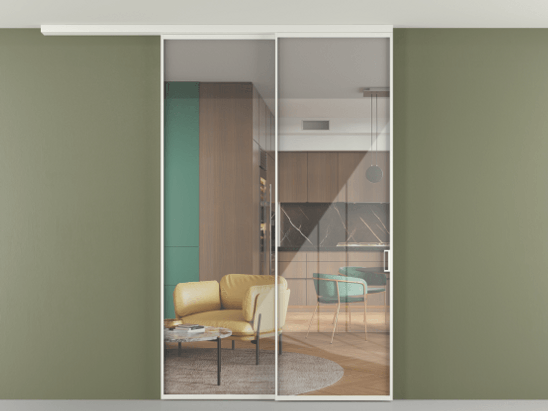 Перегородка Формато вдоль стены на потолок 2 створки с синхронным механизмом АЛПР 040.01 Алюминий светло-серый Рефлективное прозрачное стекло "Стопсол", калёное Цена 315140 ₽ | Volhovec