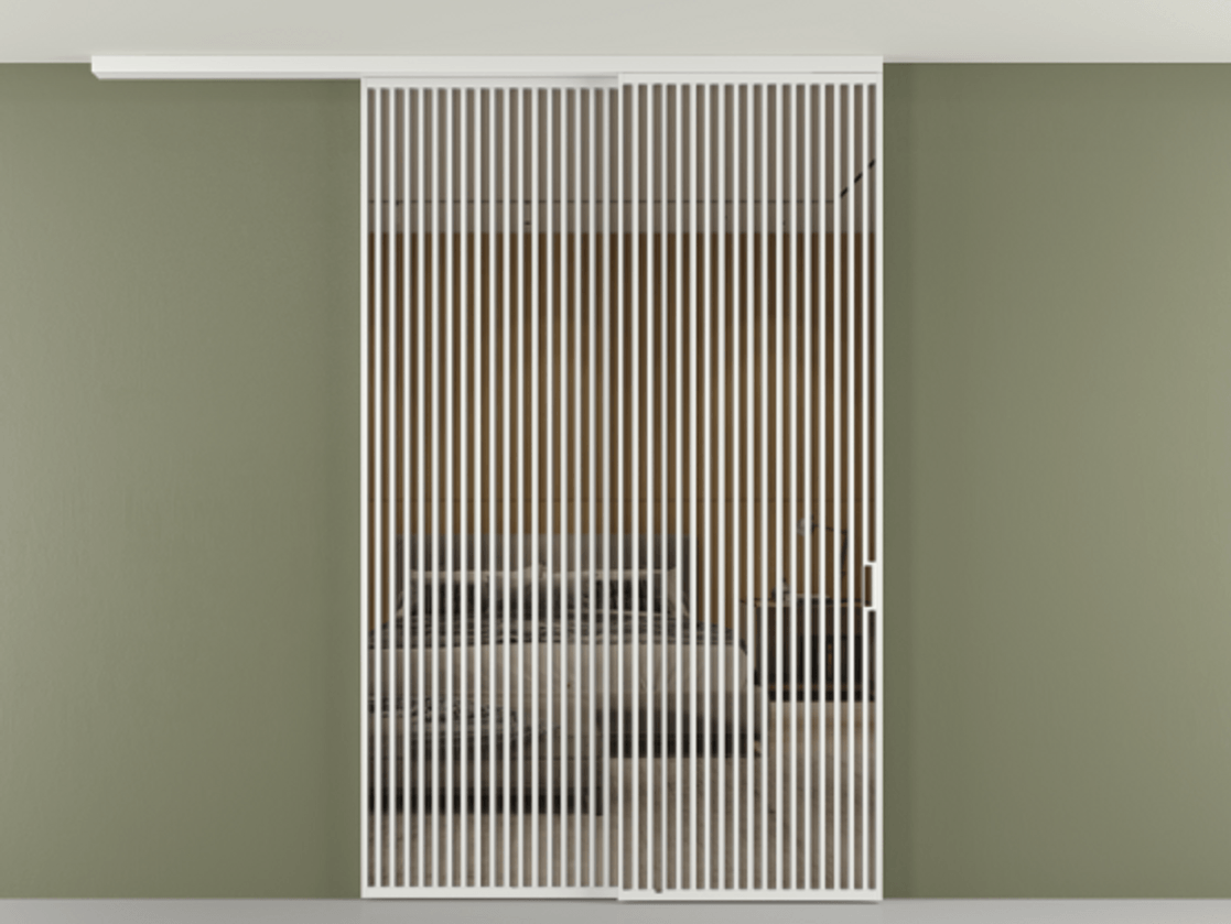 Перегородка Формато вдоль стены на потолок 2 створки с синхронным механизмом АЛПР 040.06 Алюминий белоснежный Рефлективное бронзовое стекло "Стопсол", калёное Цена 463256 ₽ | Volhovec