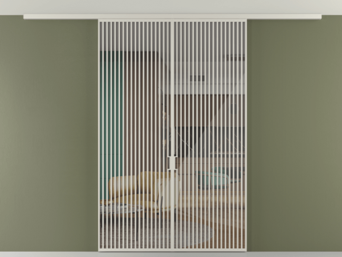 Перегородка Формато вдоль стены на потолок 2 створки АЛПР 040.06 Алюминий тёплый серый Рефлективное прозрачное стекло "Стопсол", калёное Цена 459520 ₽ | Volhovec