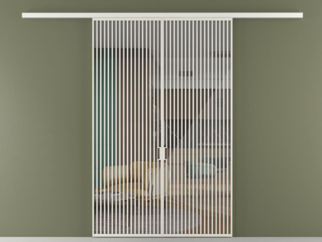 Перегородка Формато вдоль стены 2 створки АЛПР 040.06 Алюминий серый Рефлективное прозрачное стекло "Стопсол", калёное Цена 445000 ₽ | Volhovec